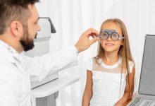 Optometrist