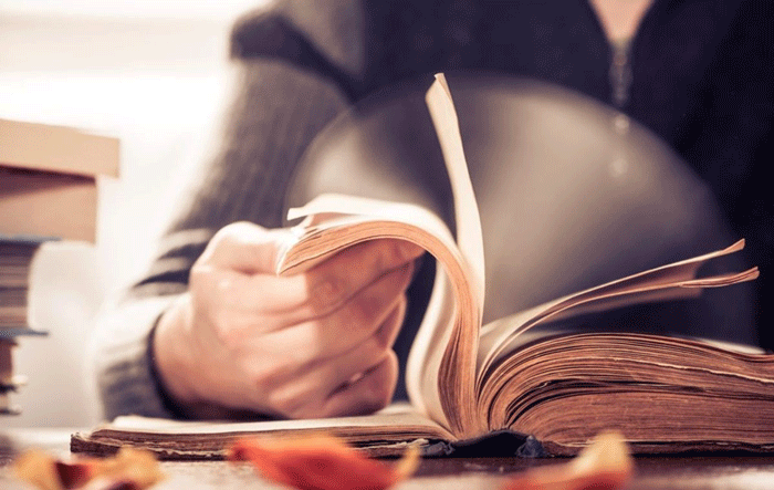 کتاب خواندن